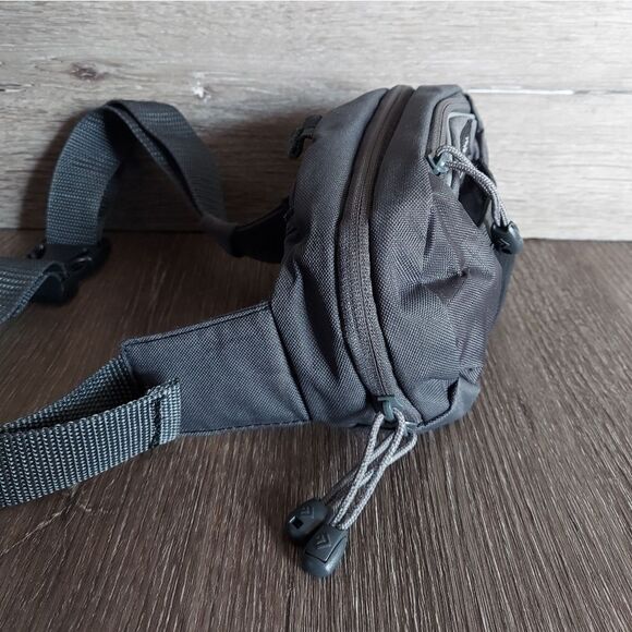 Outdoor Products Essential 2 Ltr Waist Bag Fanny Pack, Gray, Unisex, Polyester - Picture 2 of 9